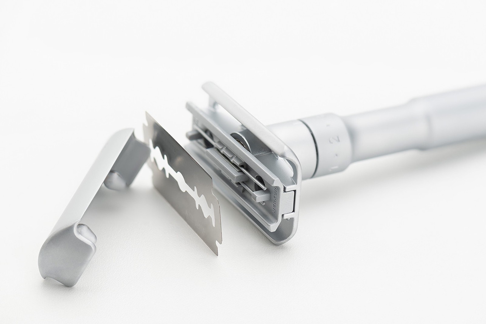 Merkor Razor Futur 700 - Vista 3